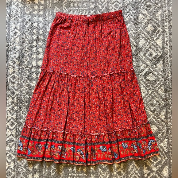 Floral Red maxi Skirt size XL no brand tag (E117) - Picture 2 of 8